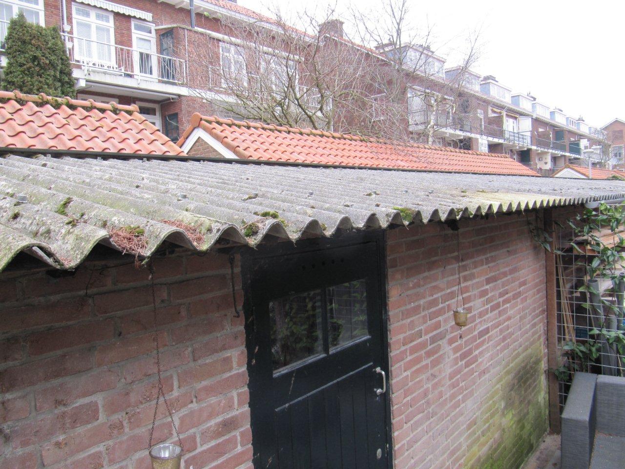 Asbest op daken vanaf 2024 verboden. Dan toch maar zonnepanelen er op???