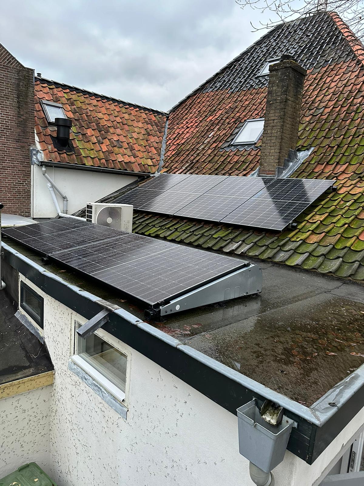 Dorpsstraat in Harmelen heeft zonnepanelen van Milro